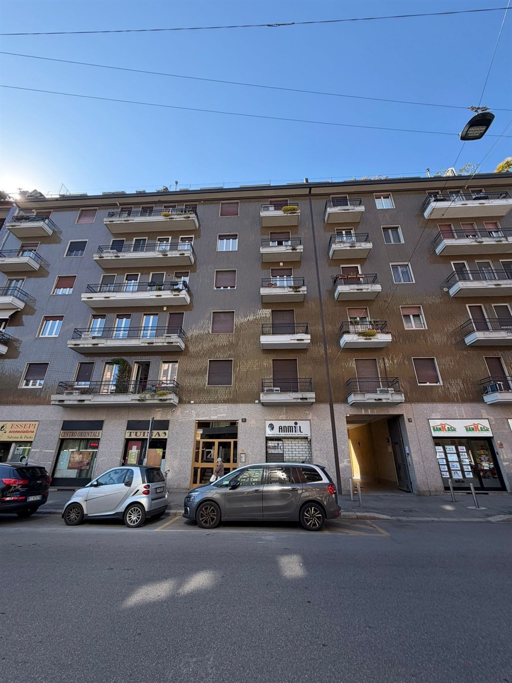 Ampio Trilocale nel Cuore della Zona Isola. € 650.000