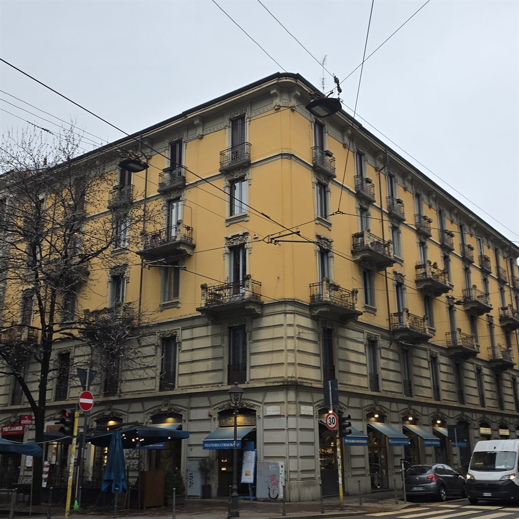 Zona Isola: Bilocale. € 340.000,00