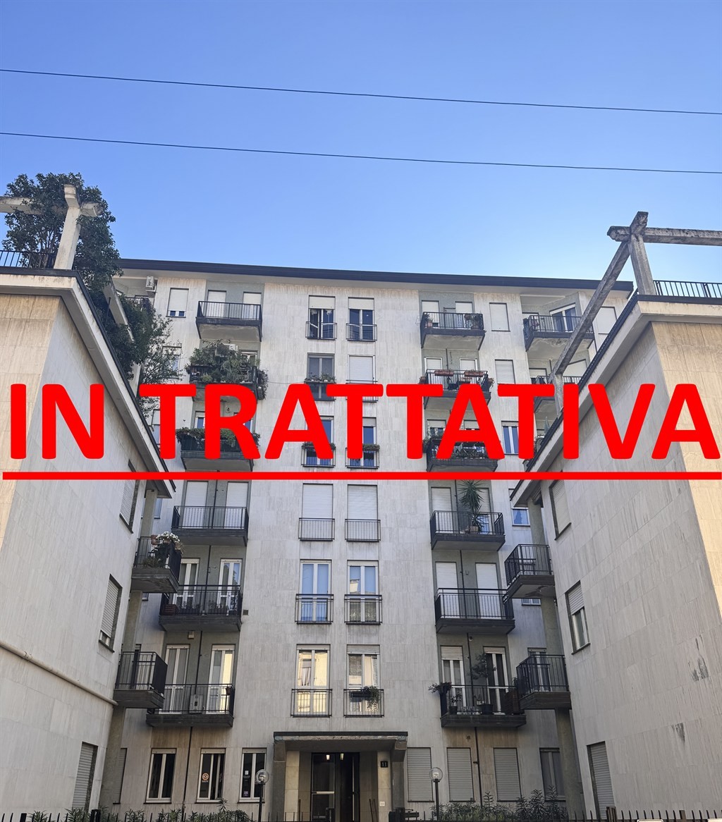 Zona Isola: Trilocale. € 397.000